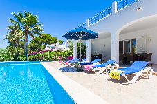 Villa in Cala d'Or - Villa Caram with Private Pool