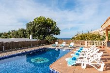 Villa in Punta Prima - Villa Dori with Private Pool