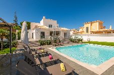 Villa in Albufeira - Villa Prisma with Private Pool
