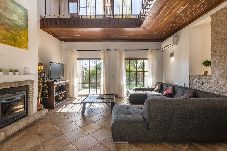 Villa in Albufeira - Villa Mangas with Private Pool