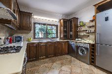 Villa in Albufeira - Villa Mangas with Private Pool
