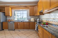 Villa in Albufeira - Villa Solar das Amendoeiras with Private Pool