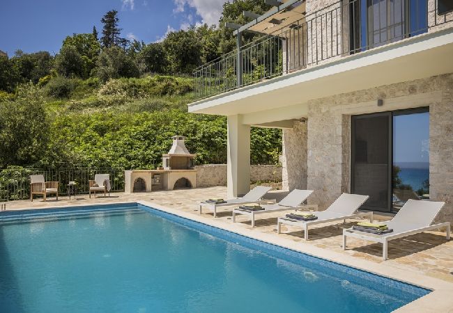 Villa in Lourdas - Villa Lithos with Private Pool