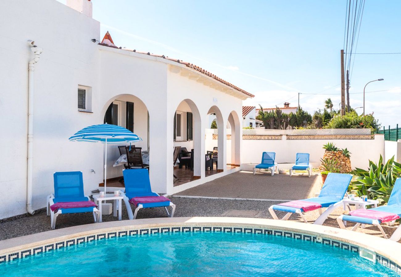 Villa in Es Mercadal - Villa Dulcesol with Private Pool
