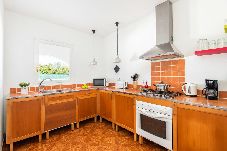 Villa in Es Mercadal - Villa Dulcesol with Private Pool