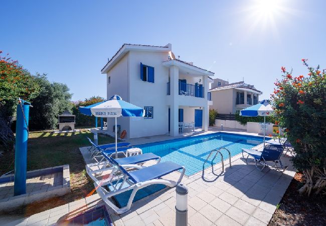 Villa in Coral Bay - Villa Thalia with Private Pool