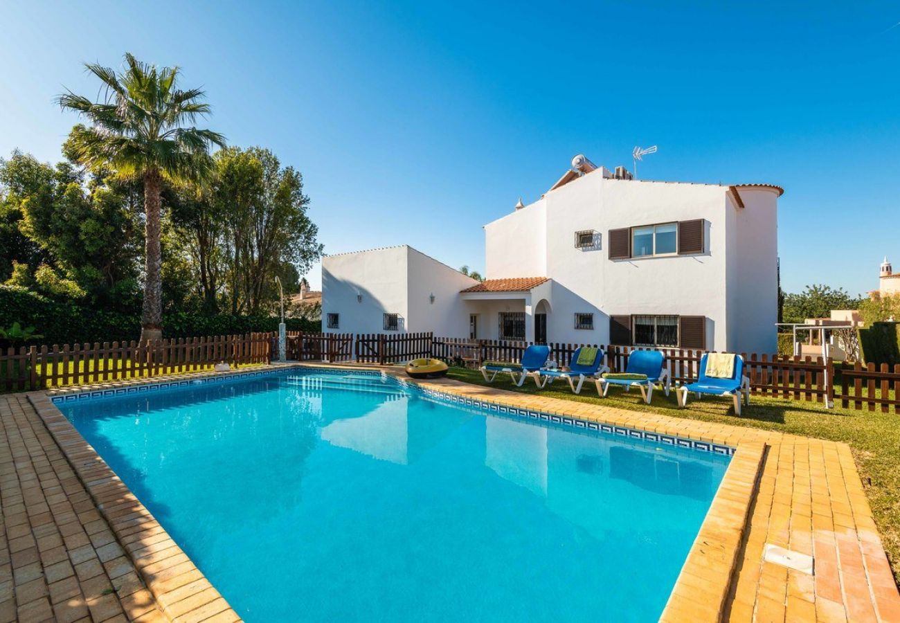 Villa in Vilamoura - Casa Mestre with Private Pool