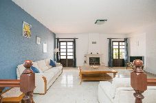 Villa in Guia - Villa Quinta do Jolu with Private Pool