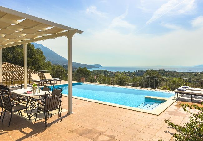 Villa in Trapezaki - Villa Dora with Private Pool