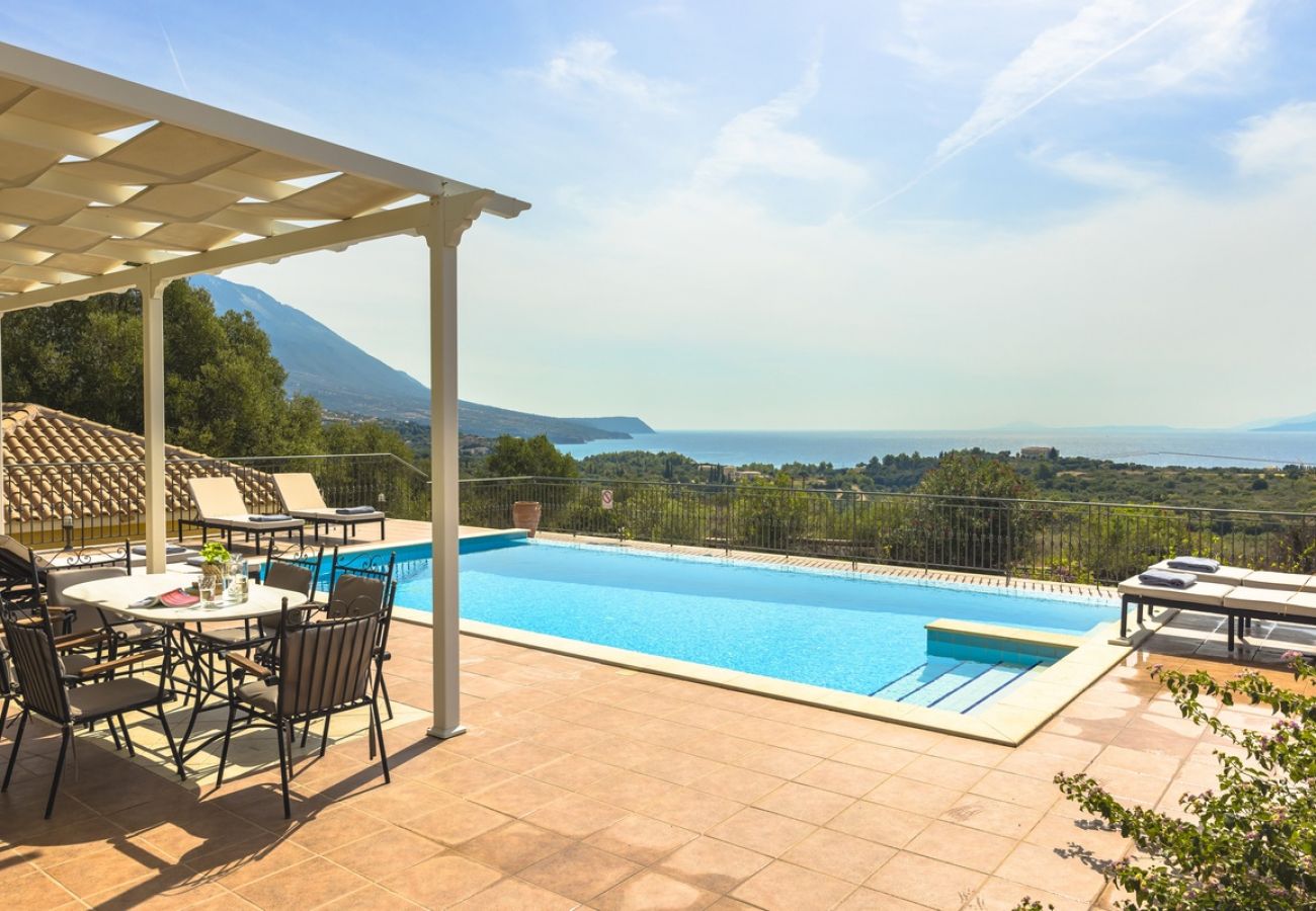 Villa in Trapezaki - Villa Dora with Private Pool