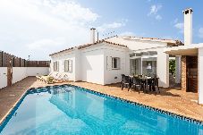 Villa in Es Mercadal - Villa Evelyn with Private Pool