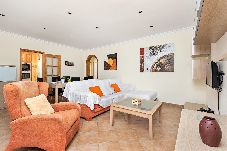 Villa in Es Mercadal - Villa Evelyn with Private Pool