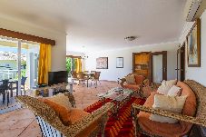 Villa in Albufeira - Villa Luana with Private Pool