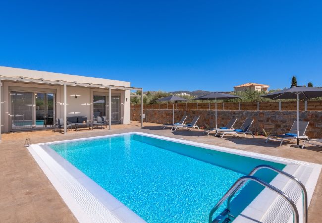 Villa in Hersonissos - Villa Esperos with Private Pool