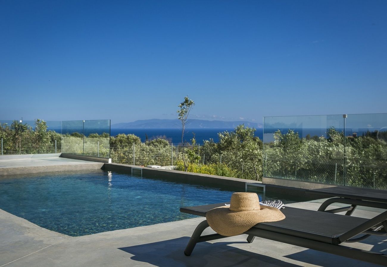 Villa in Trapezaki - Villa Stefanos with Private Pool