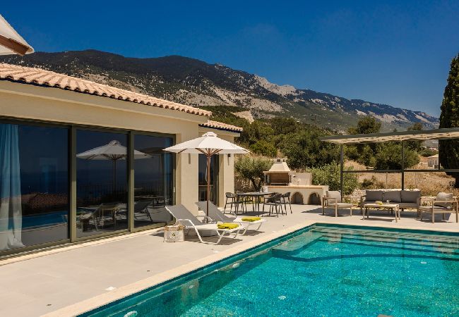 Villa in Trapezaki - Villa Notos with Private Pool