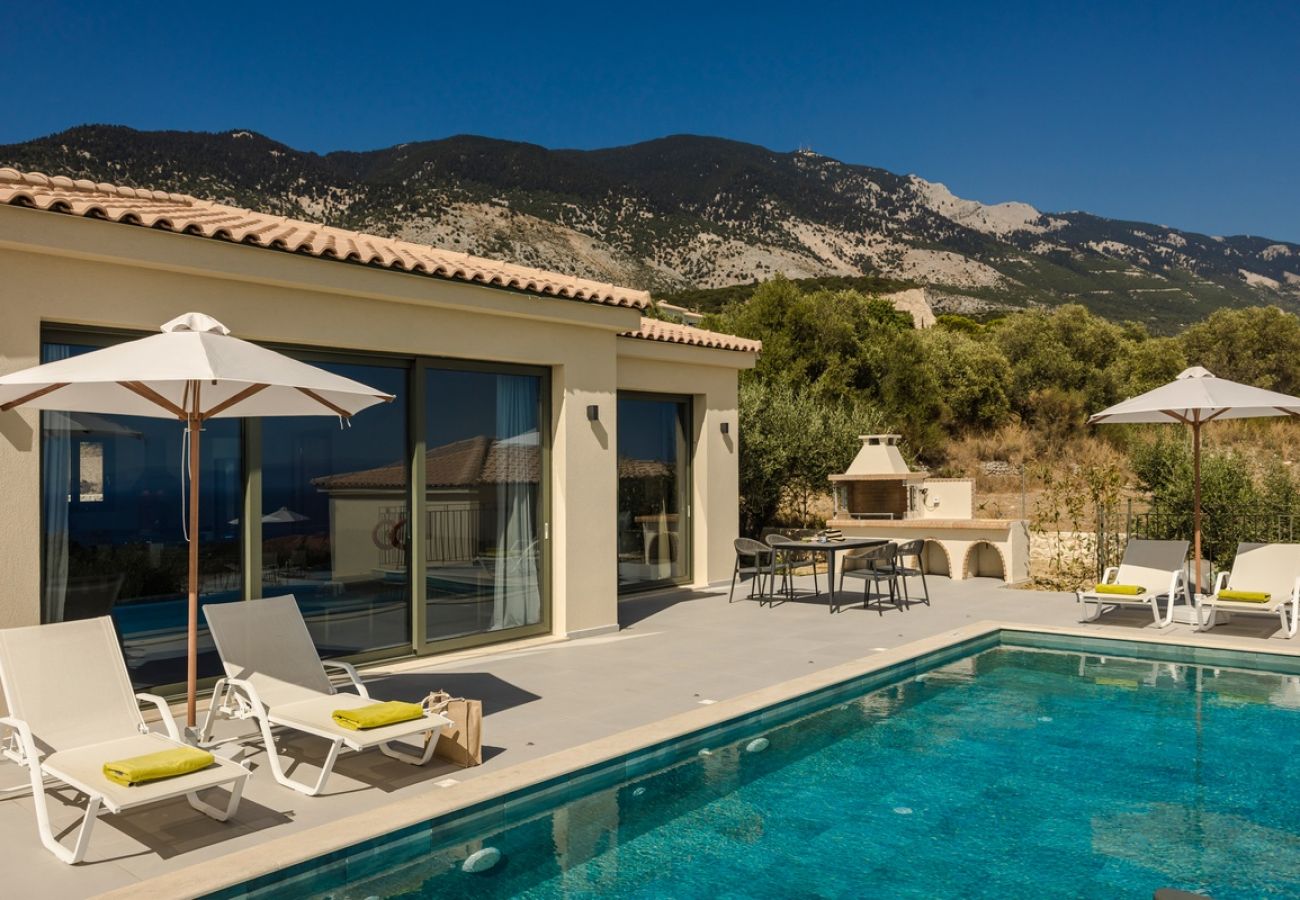 Villa in Trapezaki - Villa Boreas with Private Pool