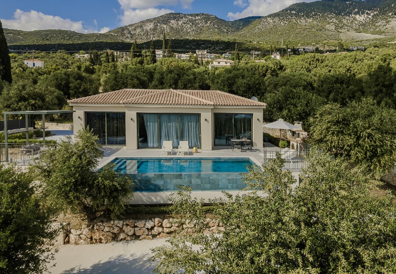 Villa in Trapezaki - Villa Boreas with Private Pool