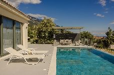 Villa in Trapezaki - Villa Zephyrus with Private Pool