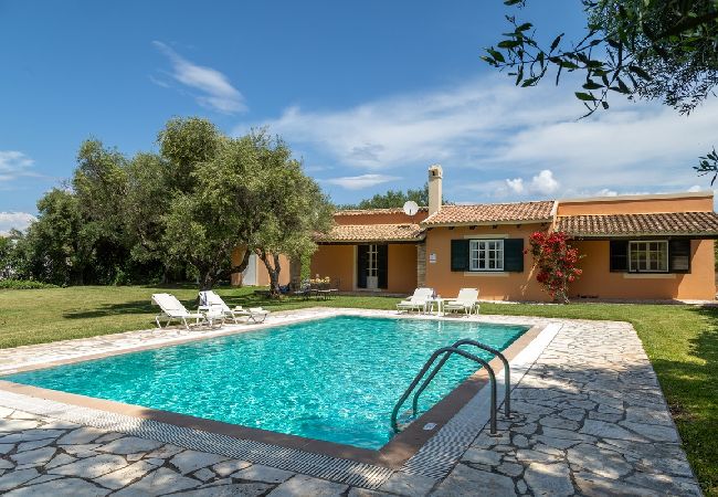 Villa in Acharavi - Villa Victoria with Private Pool