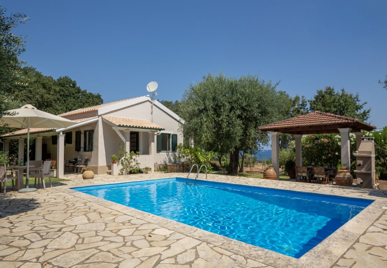 Villa in Kassiopi - Villa Votana with Private Pool