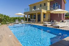 Villa in Tsilivi - Villa Yiannis with Private Pool