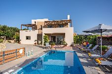 Villa in Asteri village - Villa Sandy Evi with Private Pool