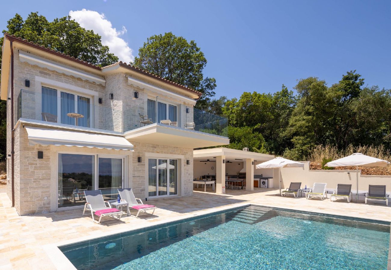 Villa in Agios Stefanos - Villa Anastasia with Private Pool