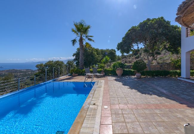 Villa in Agios Nikolaos - St Nikolas View with Private Pool