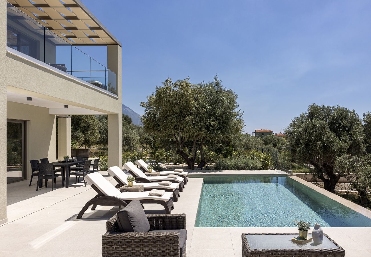 Villa in Trapezaki - Villa Elaion with Private Pool