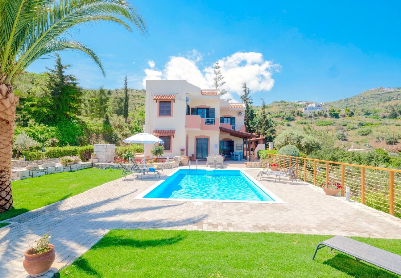 Villa in Agia Pelagia - Villa Lygaria with Private Pool
