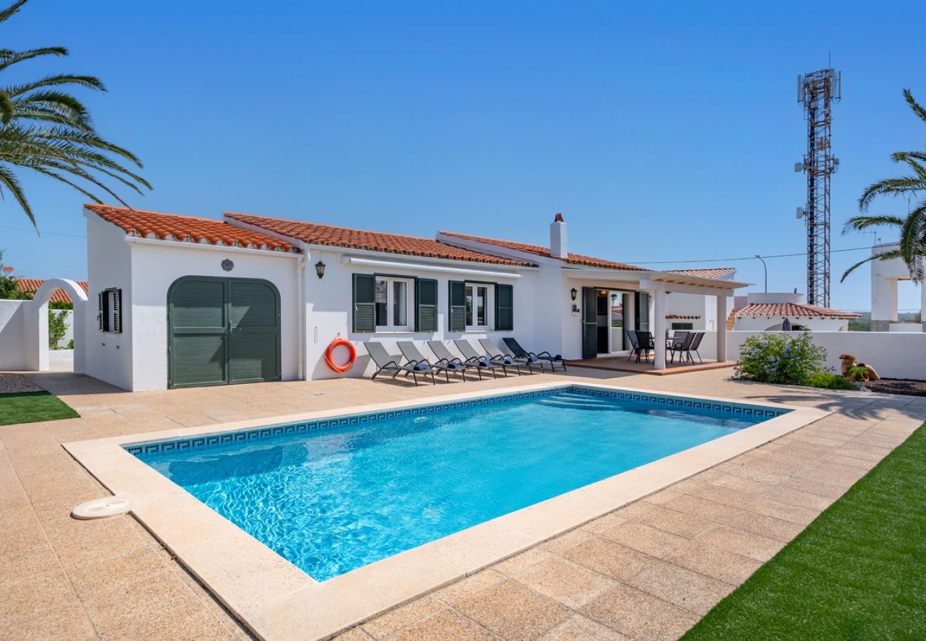 Villa in Es Mercadal - Villa Kai with Private Pool